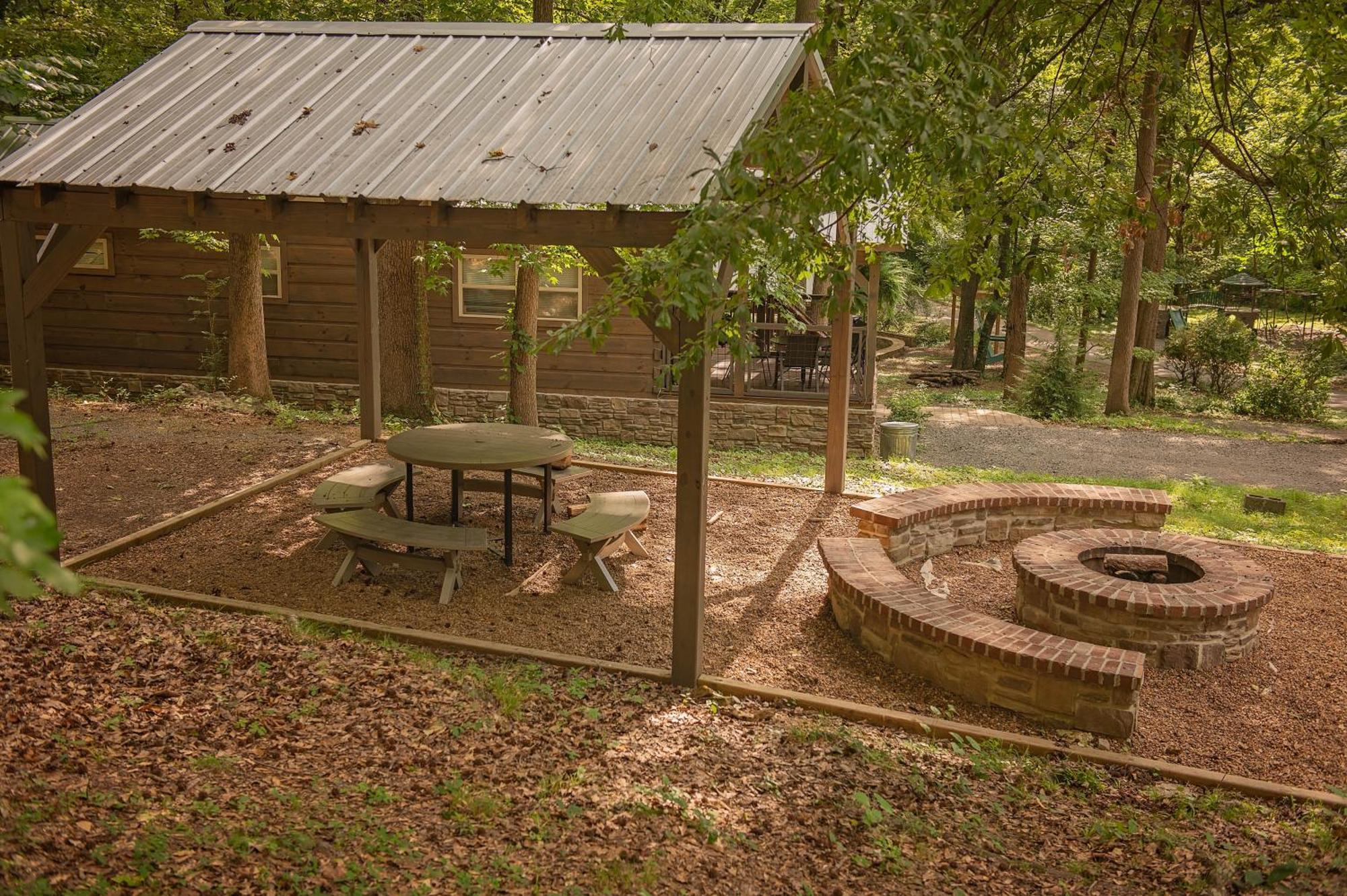 Ryon Tiny Home Cabin City-Side Rustic Retreat Chattanooga Ngoại thất bức ảnh